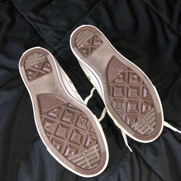 white low top converse - Picture 3 of 5